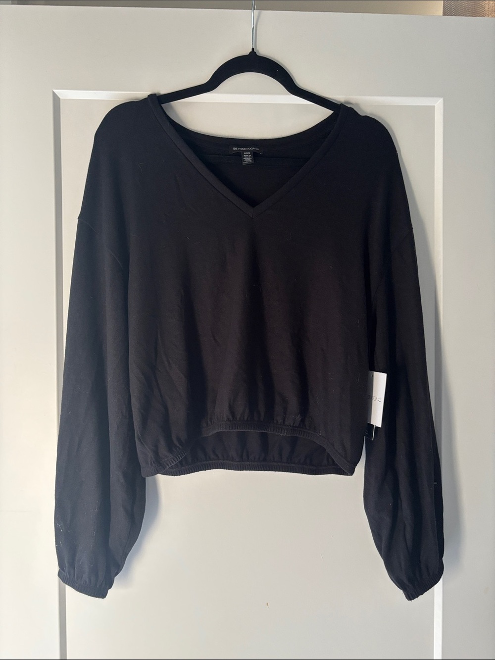 Beyond Yoga Cropped Long-Sleeve Top -